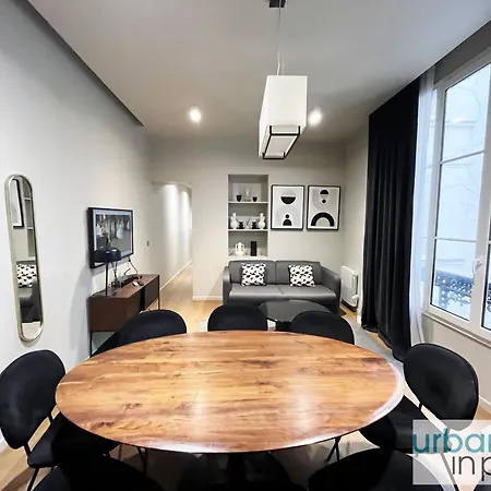 Urban Flat 110 - Luxury 3 Bedroom Near Galeries Lafayette * Paris