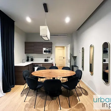 Urban Flat 110 - Luxury 3 Bedroom Near Galeries Lafayette * Paris