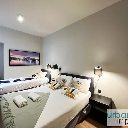 Apartment Urban Flat 110 - Luxury 3 Bedroom Near Galeries Lafayette Paris