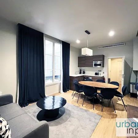 Apartment Urban Flat 110 - Luxury 3 Bedroom Near Galeries Lafayette *