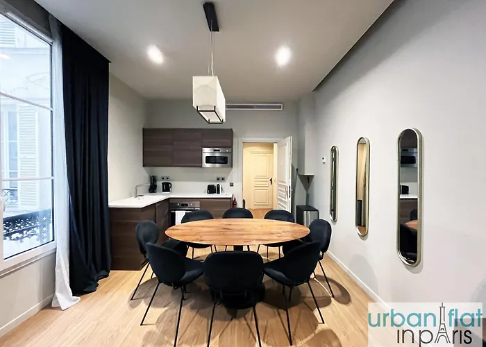 Urban Flat 110 - Luxury 3 Bedroom Near Galeries Lafayette * Paryż